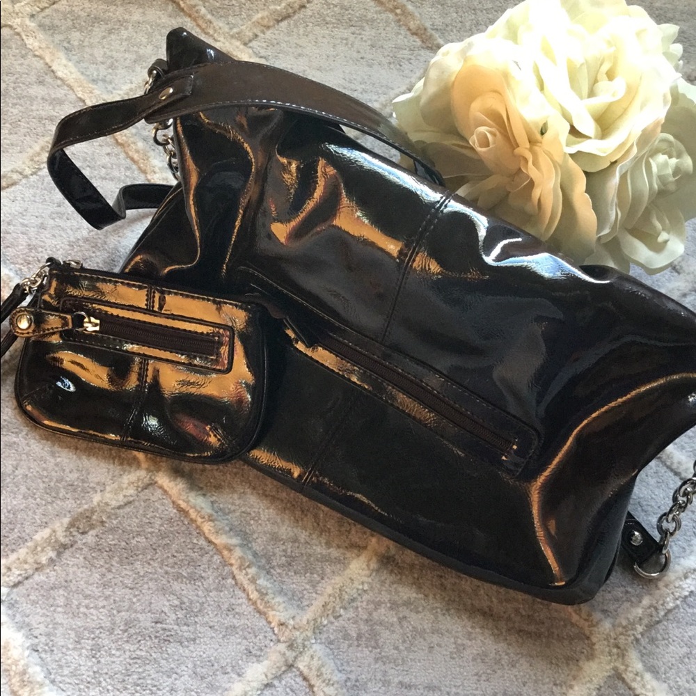 Crossbody Handbag w/wristlet